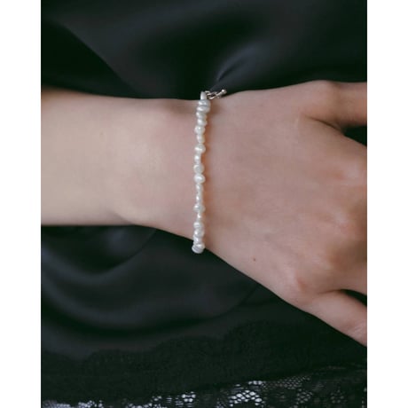 【anuke】Mini Pearl Bracelet