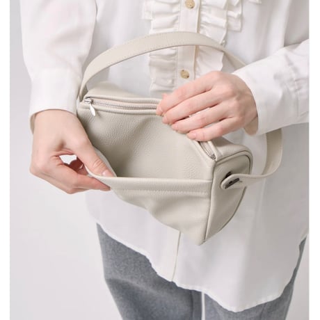 【WHYTO.】half moon bag