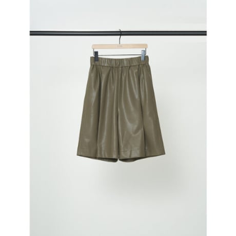 【YENN】FAUX LEATHER HALF PT