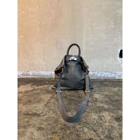 最終価格！M.U.L.　 ボディバック　グレージュ　(新品未使用) ボディバッグ ミニショルダーポーチ ARTHUR GRAY グレー｜【公式