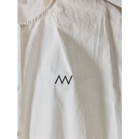 【YENN】SLEEVELESS SHIRT