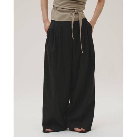 【TODAYFUL】Lightweight Tuck Trousers　※納期6月上旬～7月上