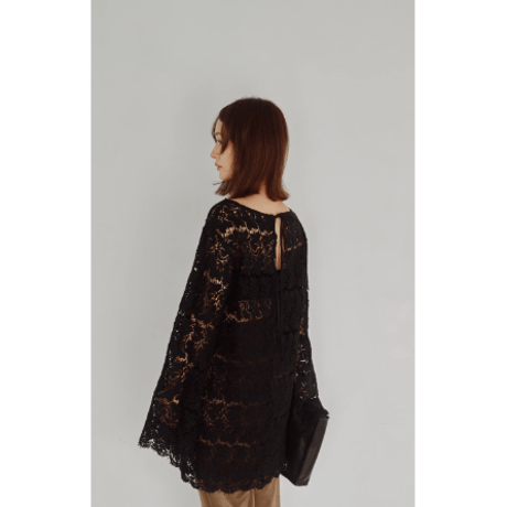【Hella】Scalloped Lace Top　※納期9月上旬～10月上旬