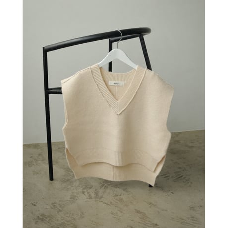 【ànuke】Vneck Lock Knitvest　※10月中旬～11月上旬頃 発送予定