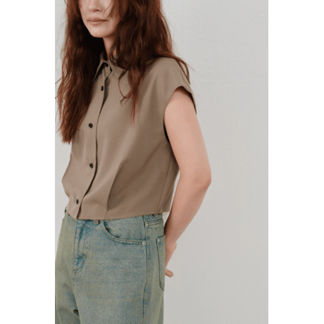 【Hella】cut off cropped shirt　※納期4月中旬〜5月中旬