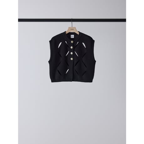 【YENN】 CUT OUT PATTERN VEST　納期：2026年2月上旬～3月上旬