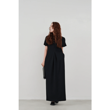 【Hella】front tuck cocoon dress　※納期3月中旬〜4月中旬