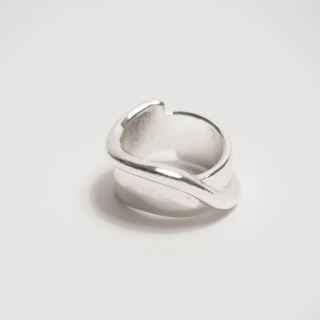 【期間限定送料無料】Waveline Ring