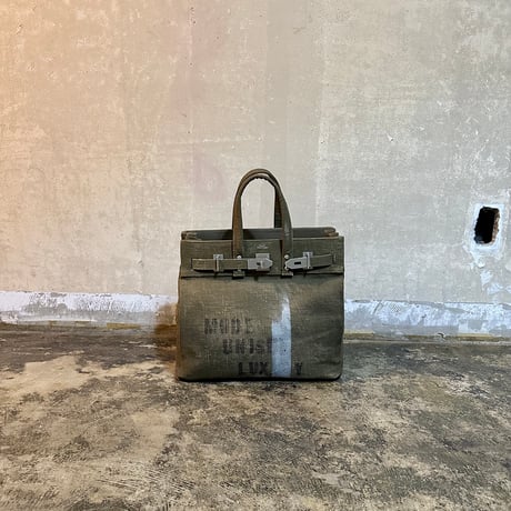 【M.U.L.】stud tote M　※納期8月～11月※