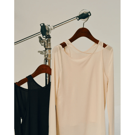 【Halla】layered sheer tops※納期8下～9下