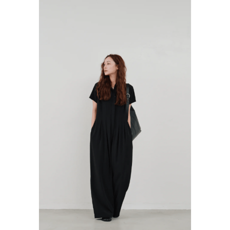 【Hella】wide tuck jumpsuit　※納期5月中旬〜6月中旬