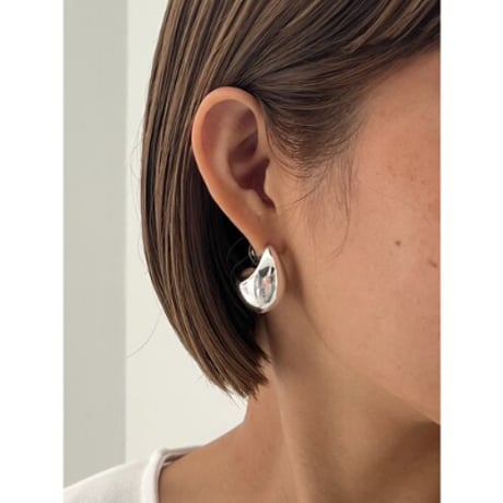 【CHIGNON】ﾎﾞﾘｭｰﾑﾄﾞﾛｯﾌﾟﾋﾟｱｽ