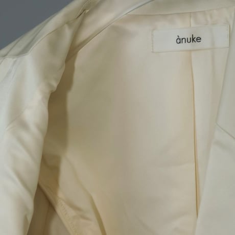【anuke】Satin Slit Jacket　※納期2月下旬〜3月下旬