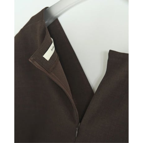 【anuke】Powershoulder Vneck Tops※9月上～10月上