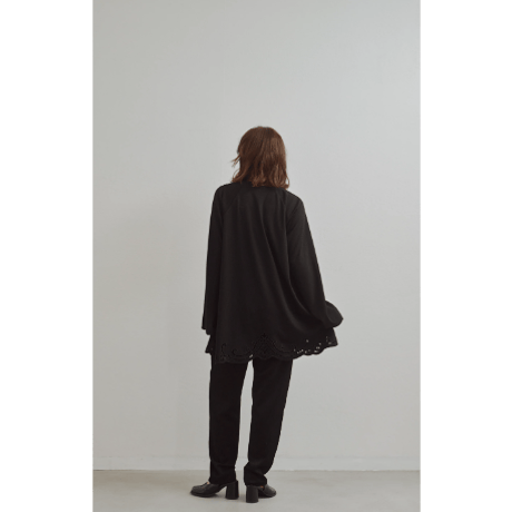 【Hella】Ornamental Cutwork Top　※納期9月末～10月末