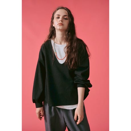 【LE MELANGE】Uネックトップス