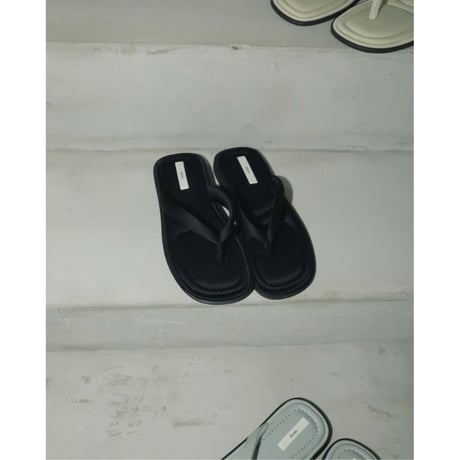 【anuke】Square Tong Sandals　※納期3月中旬～4月中旬