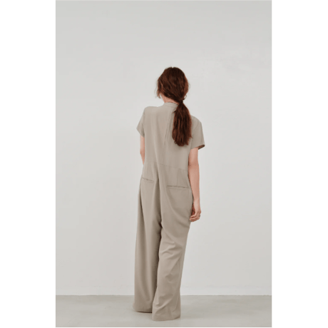 【Hella】wide tuck jumpsuit　※納期5月中旬〜6月中旬