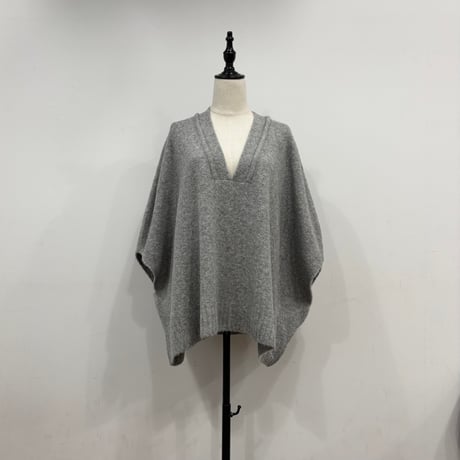 【siro de labonte】ｖneck poncho vest　納期：11月中旬～12月中旬