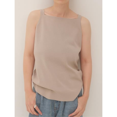 【YENN】SQUARE NECK TANKTOP