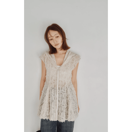 【Hella】Cut Jacquard Peplum Hoodie　※納期8月中旬～9月中旬