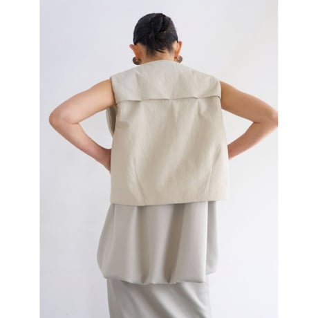 【YENN】PUFFY MILITARY VEST　※納期：9月中旬～10月中旬