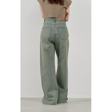【Hella】side hem slit denim　※納期4月中旬〜5月中旬