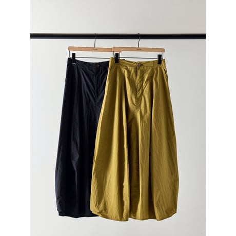 【YENN】VOLUME CURVE SKIRT