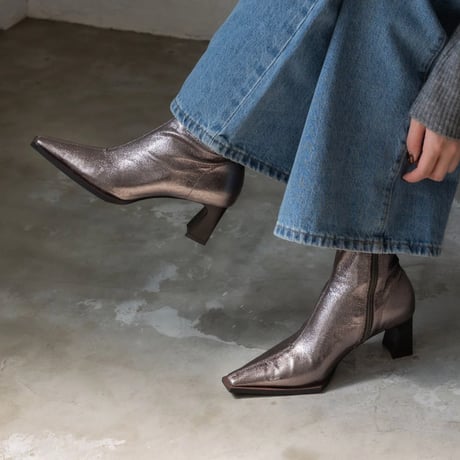 【極美品】◾️DIANA◾️ミドルブーツ◾️サイドジップ◾️トラックソール◾️厚底◾️レザー SHAKA シャカ ブーツ CHELSEA BOOTIE EVOL CHUNKY チェルシー