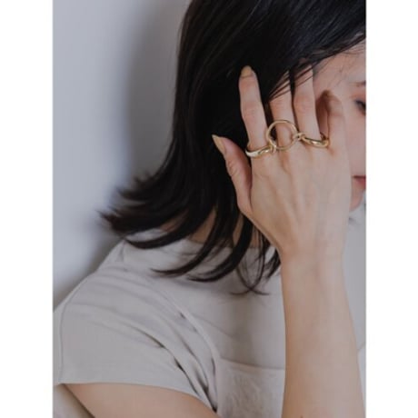 【CHIGNON】ﾄﾘﾌﾟﾙﾏﾙﾁﾘﾝｸﾞ