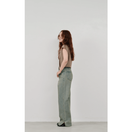 【Hella】side hem slit denim　※納期4月中旬〜5月中旬