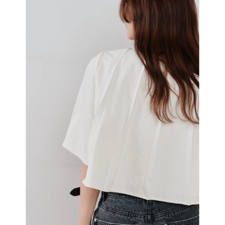 【Hella】unbrella pleats cropped top　※納期5月中旬〜6月中旬