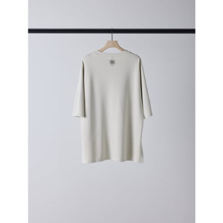 【YENN】 STITCH WORK TEE　納期：2026年2月上旬～3月上旬