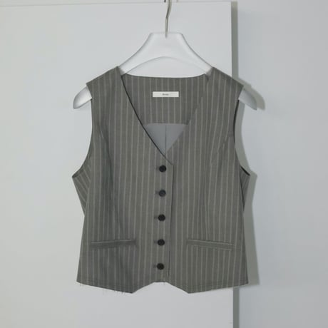 【anuke】Compact Cutoff Vest　※納期4月中旬〜5月中旬