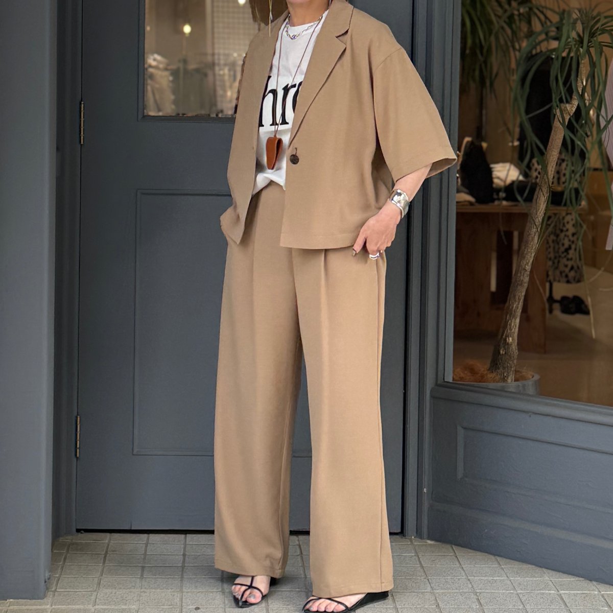 BRUNELLO CUCINELLI アイボリー カジュアルパンツ 高級綿素材 20180519205415805_1000.jpg