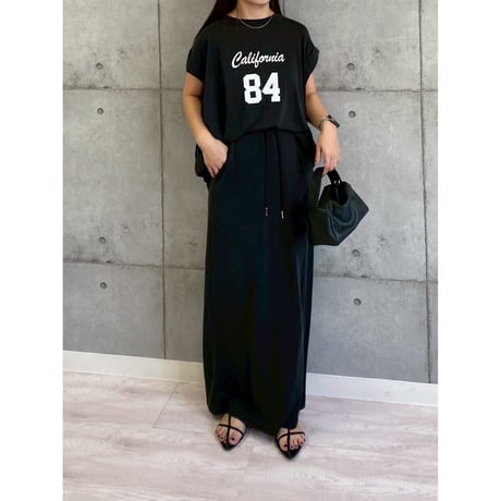 【ROSIEE】ソフト風合いフロッキー肩タックプリントＴシャツ