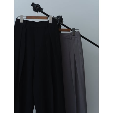 【Hella】double tuck wide pants　※納期2月中旬〜3月中旬