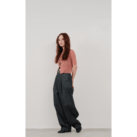 【Hella】cropped sheer knit cardigan　※納期4月中旬〜5月中旬