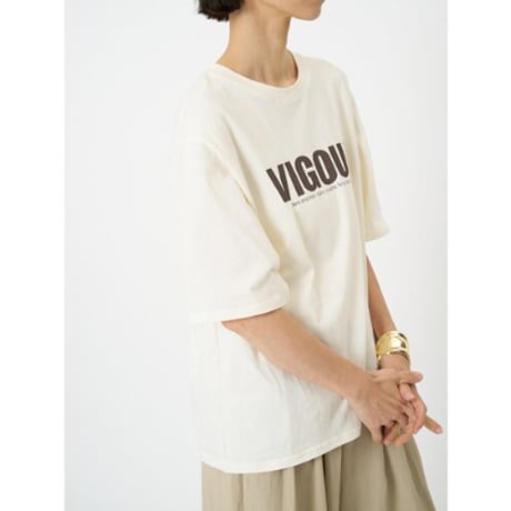 【CHIGNON】”VIGOUR”ﾌﾟﾘﾝﾄTee