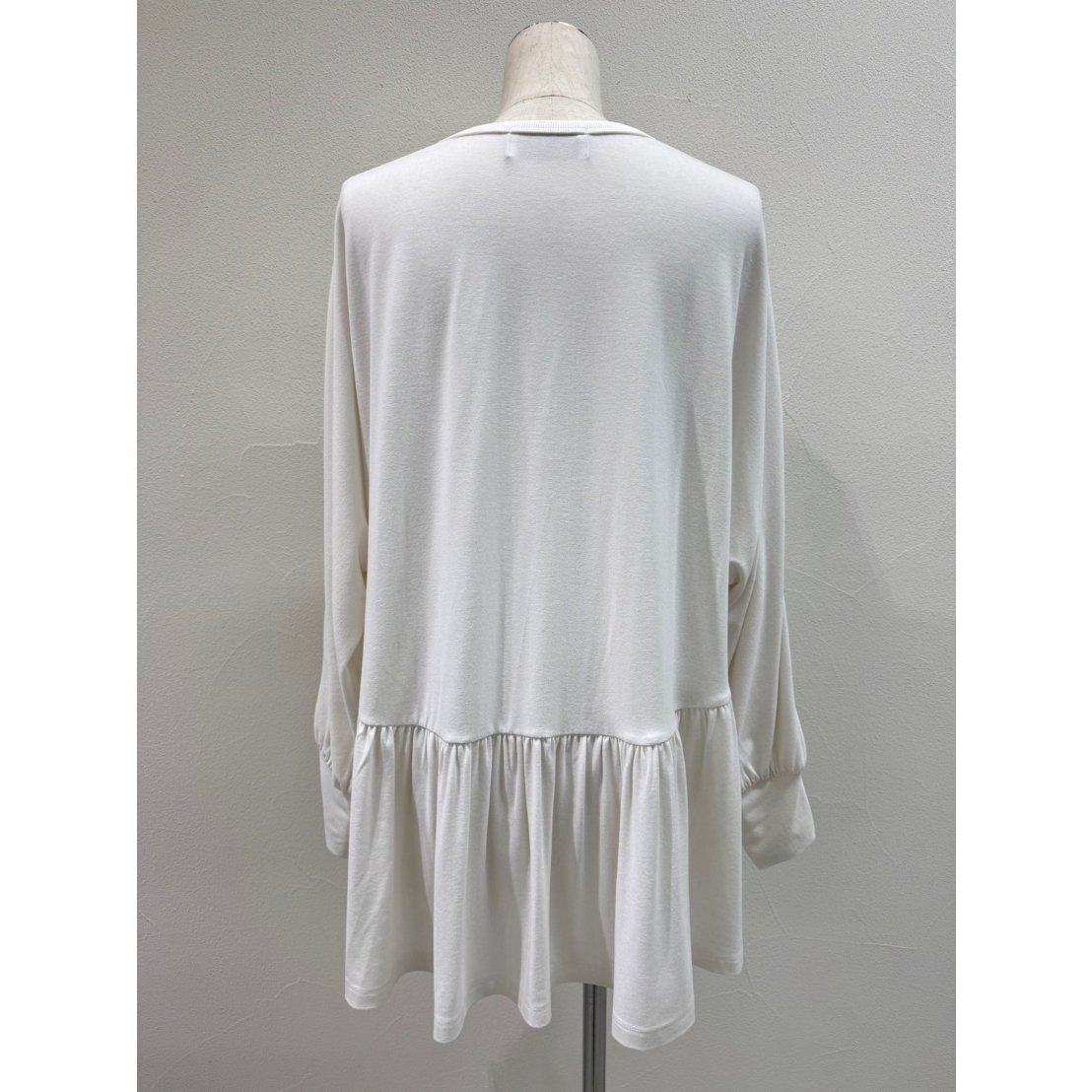 CYAN TOKYO ラウンドギャザーウォーム ドルマントップス CYAN TOKYO】ラウンドギャザーウォームドルマンTOPS | selectshop k