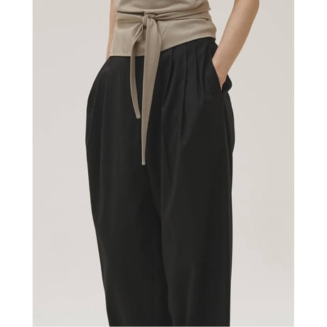 【TODAYFUL】Lightweight Tuck Trousers　※納期6月上旬～7月上