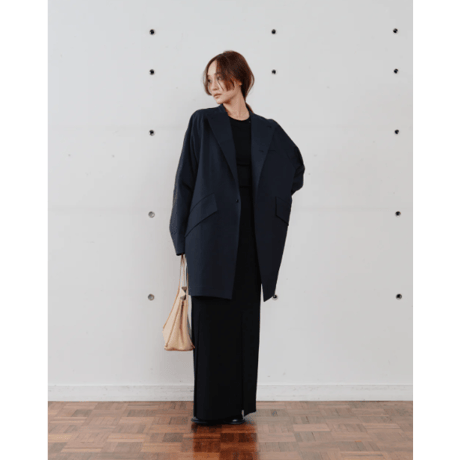 【Hella】sheltering dry half coat　※納期2月中旬〜3月中旬