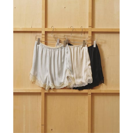 【TODAYFUL】Satin Lace Halfpants　※納期6月中旬～7月中旬