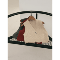【Hella】Cropped Rib Knit Vest　※納期9月上旬～10月上旬