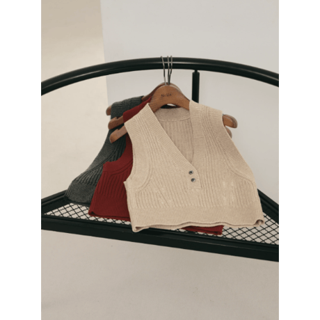 【Hella】Cropped Rib Knit Vest　※納期9月上旬～10月上旬