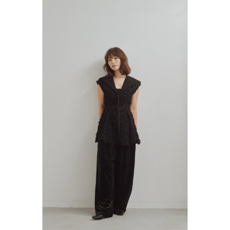 【Hella】Cut Jacquard Peplum Hoodie　※納期8月中旬～9月中旬