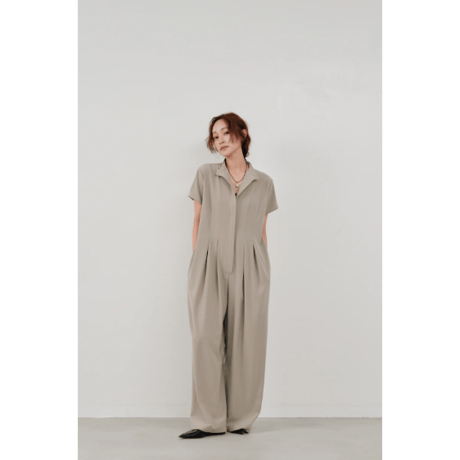 【Hella】wide tuck jumpsuit　※納期5月中旬〜6月中旬