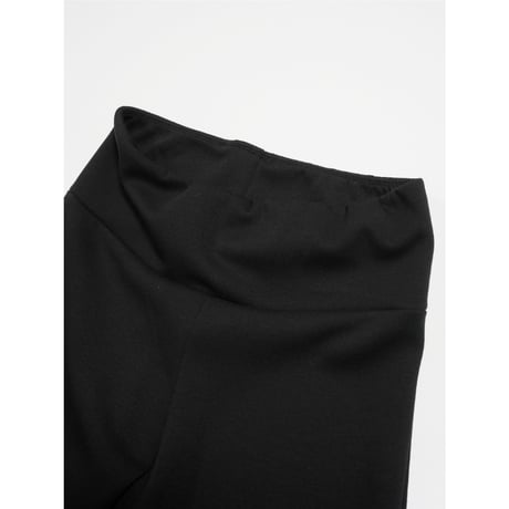 【YENN】FRONT SLIT LEGGINGS ※納期7/上〜7/中