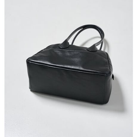 【YENN】 MEDIUM BOWLING BAG