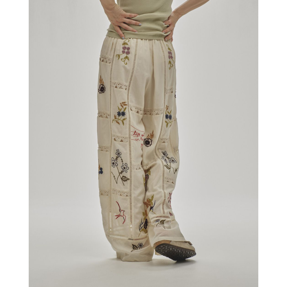 【TODAYFUL】 Embroidery Patchwork Pants TODAYFUL TODAYFUL(トゥデイフル）Embroidery Patchwork